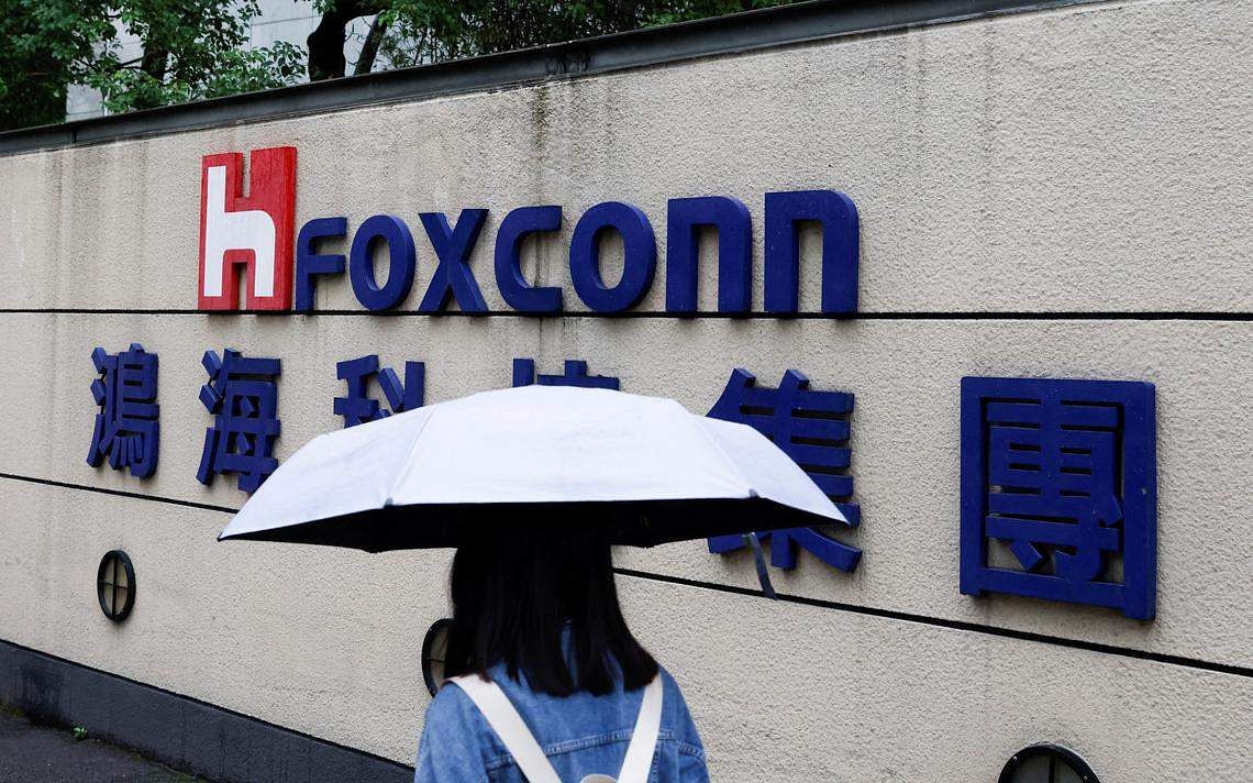Foxconn ramps up EV push with stake in US truck maker Lordstown, Transport - THE BUSINESS TIMES